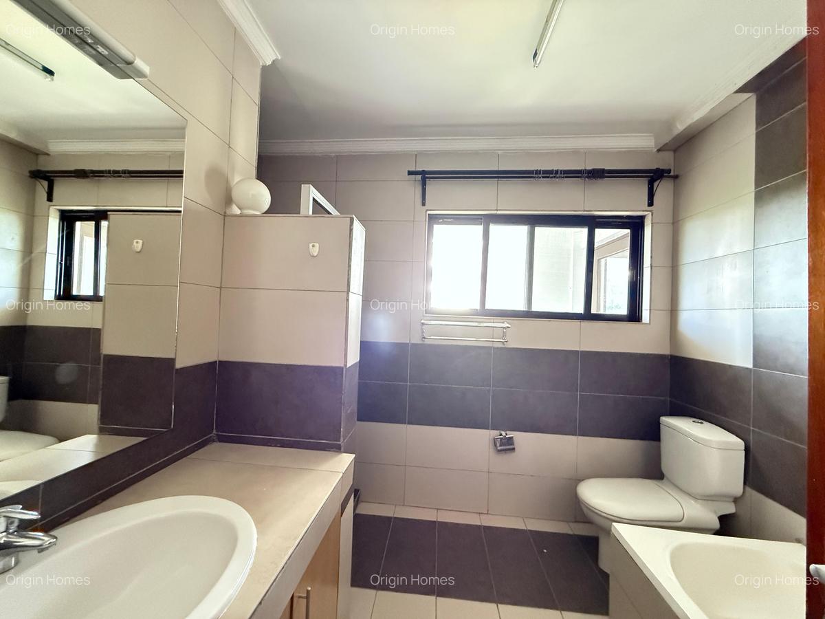 3 Bed Apartment with En Suite at Westlands - 10