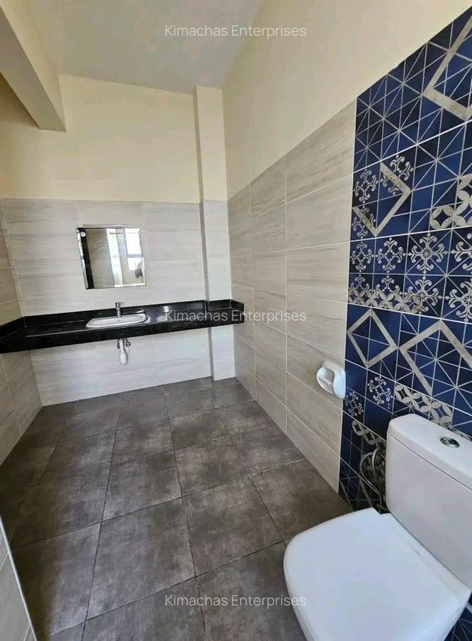 3 Bed Apartment with En Suite at Greenwood Dr - 16