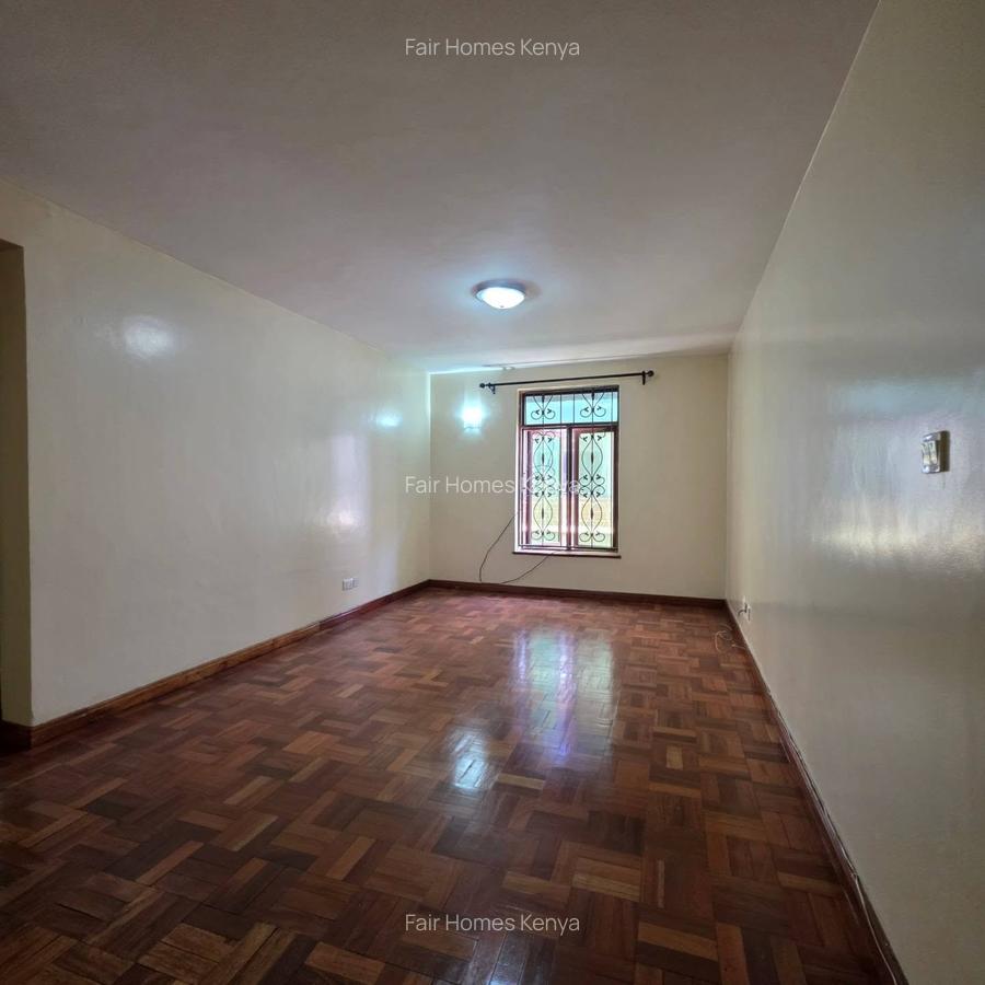 5 Bed Townhouse with En Suite at Othaya Road - 13