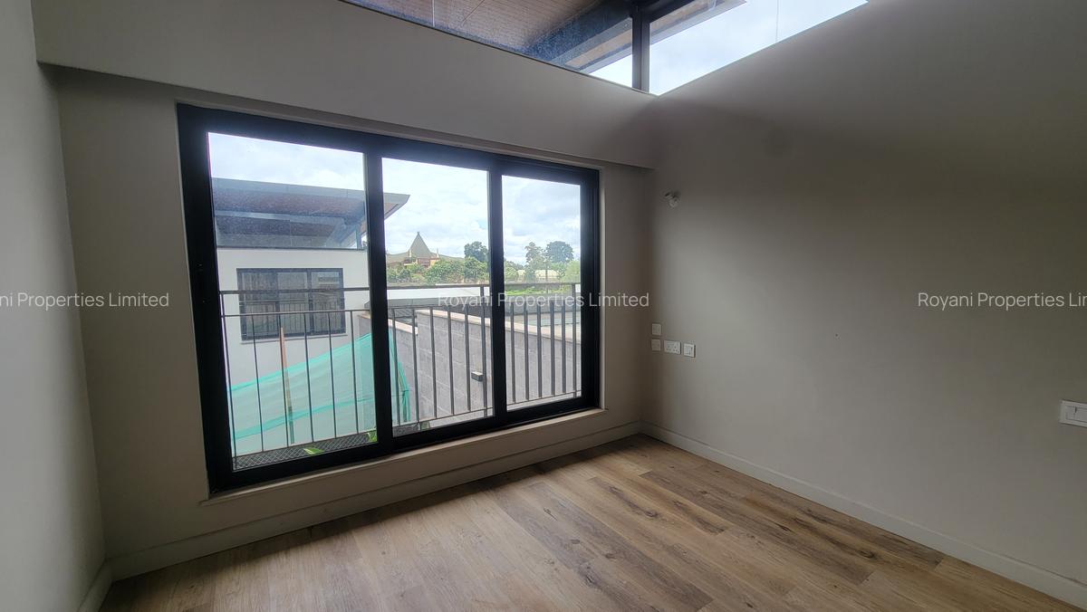 4 Bed House with En Suite in Kiambu Road - 9
