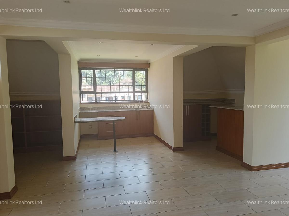 4 Bed Townhouse with En Suite at Runda - 13