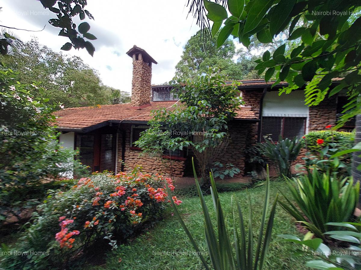 4 Bed House with En Suite at Lake View - 5
