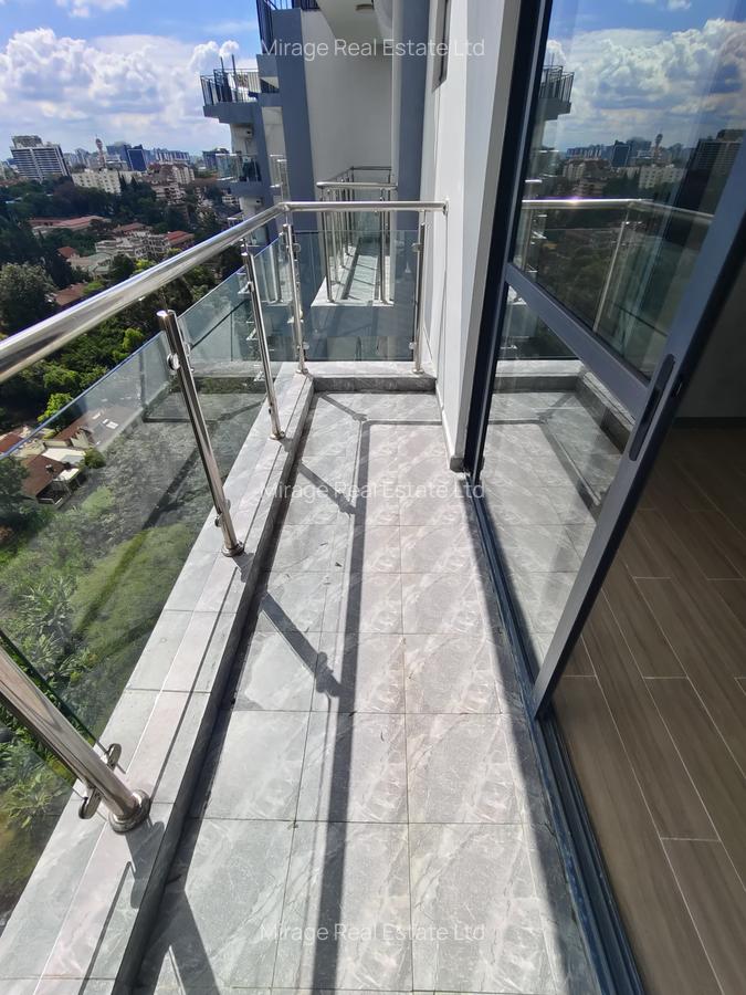2 Bed Apartment with Gym in Riverside - 10