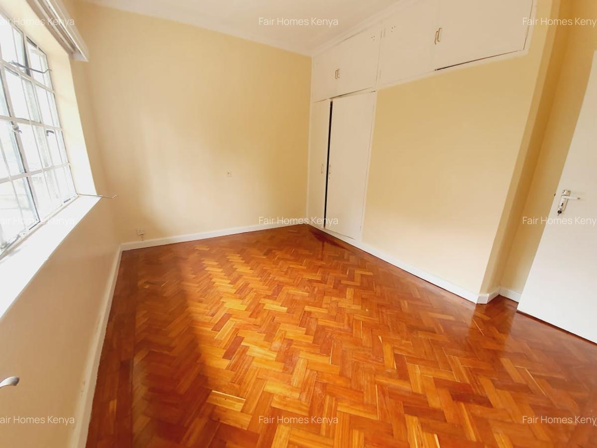 3 Bed House with En Suite at Lavington Green - 4
