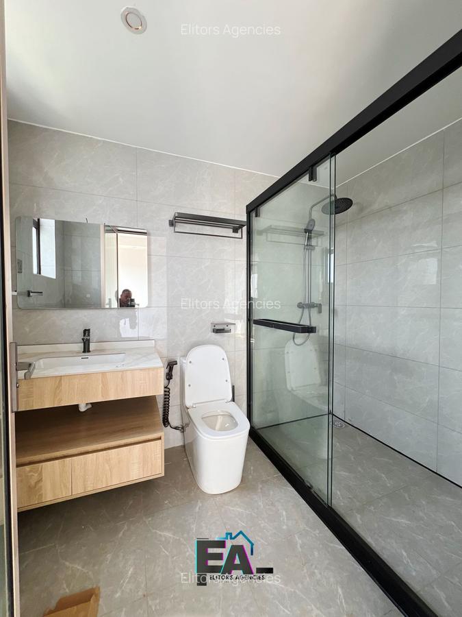 3 Bed Apartment with En Suite at Riverside Drive - 11