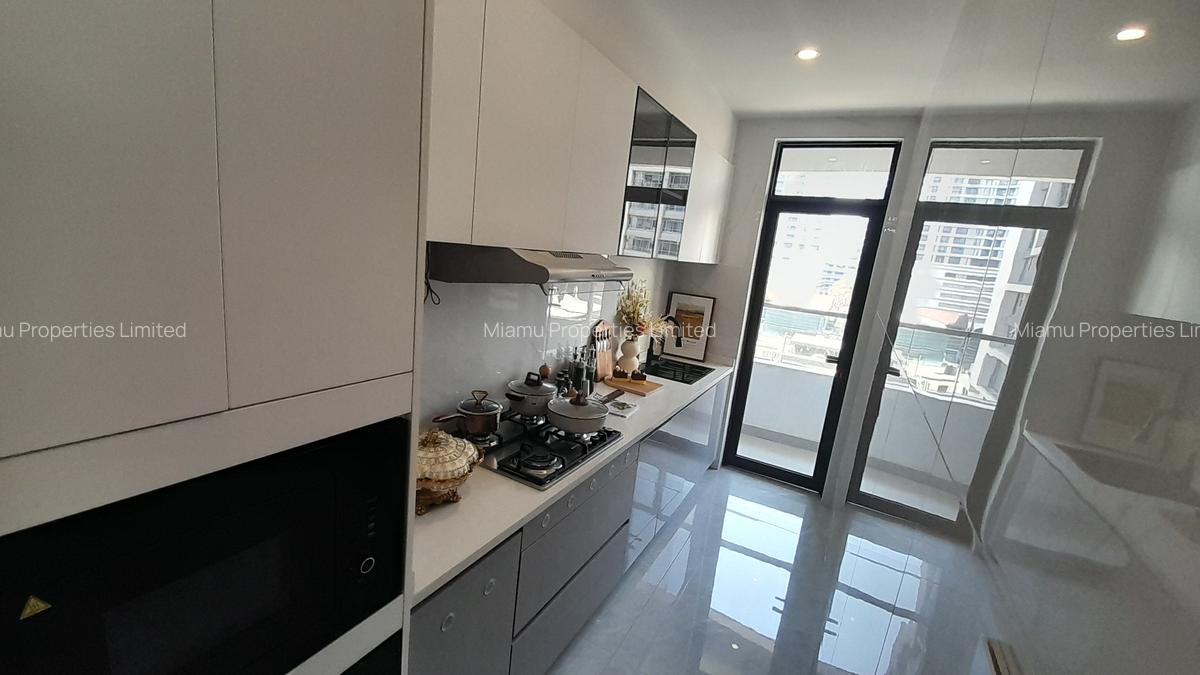 Serviced 1 Bed Apartment with En Suite at Westlands Road - 9
