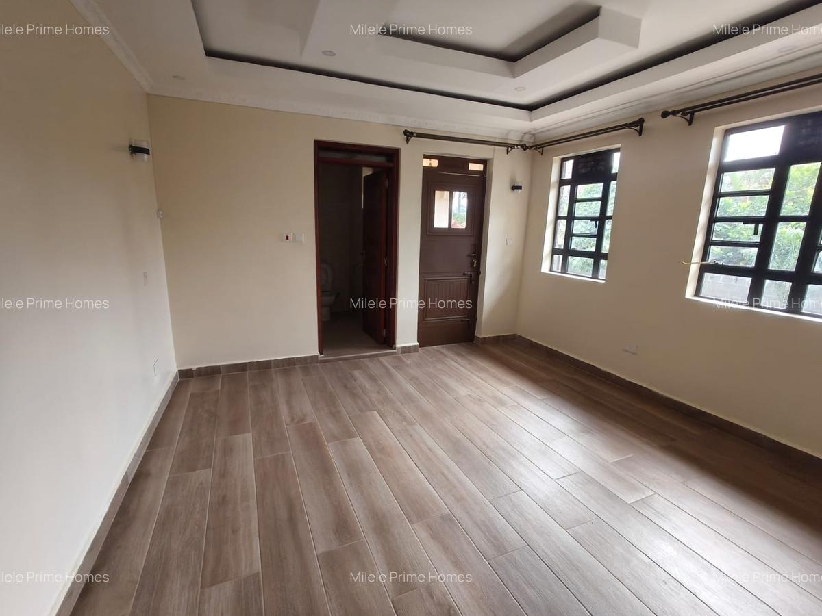 6 Bed Villa with En Suite at New Kitisuru - 18