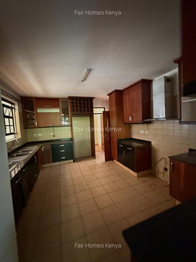 4 Bed Townhouse with En Suite at Lavington Green - 5