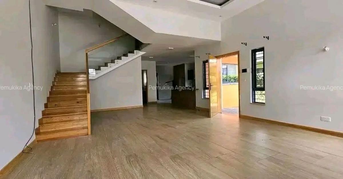 4 Bed Townhouse with En Suite in Langata - 9