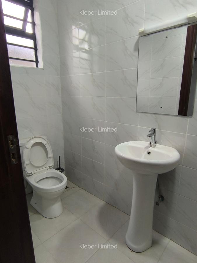4 Bed Townhouse with En Suite in Ruiru - 12