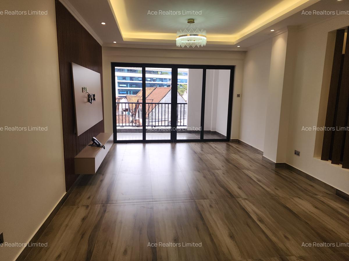 2 Bed Apartment with En Suite at Brookside - 2