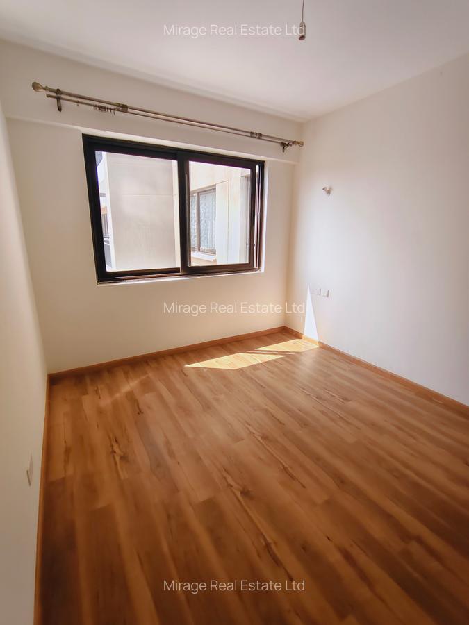 3 Bed Apartment with Swimming Pool in Garden Estate - 6