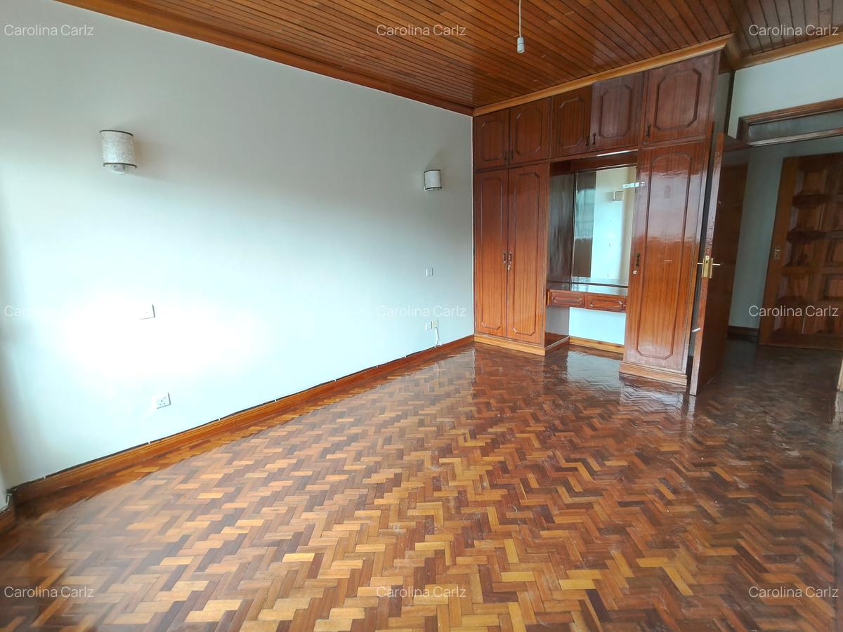 3 Bed Apartment with En Suite at Brookside Drive - 9