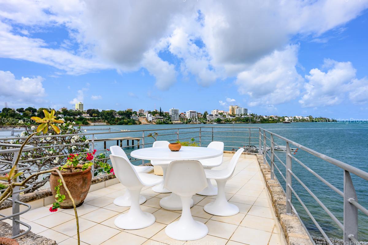 2 Bed House with En Suite at Ras Kisauni - 3