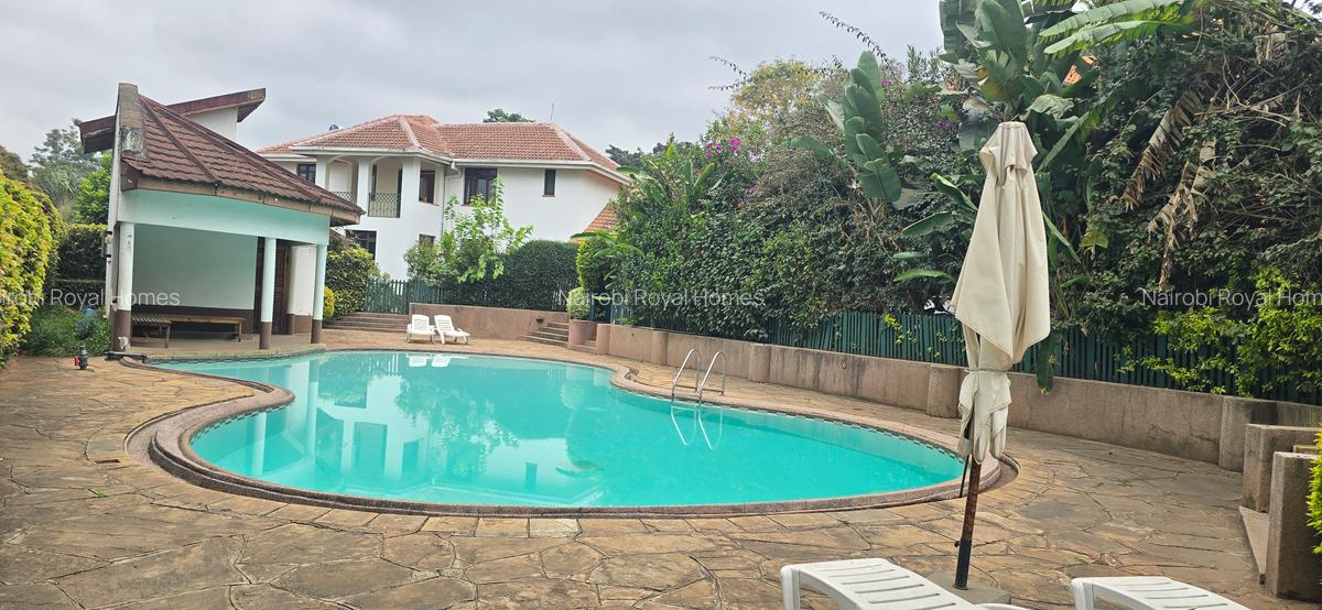 4 Bed Townhouse with En Suite at Lavington Green - 1