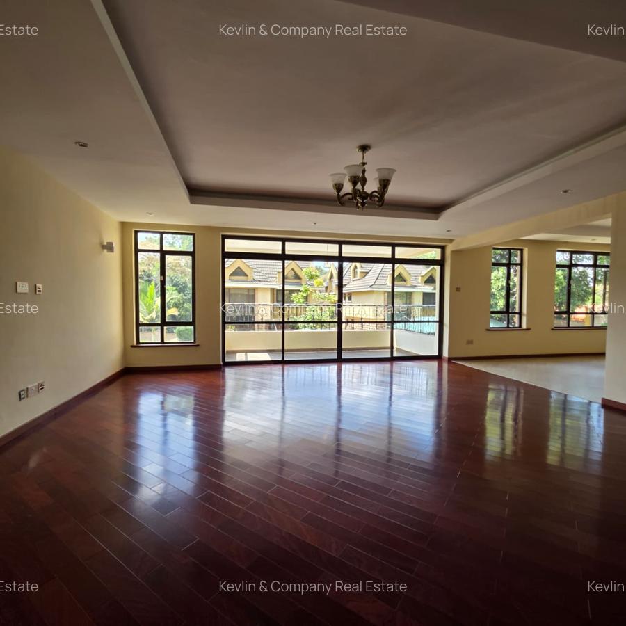 5 Bed Villa with En Suite in Lavington - 13