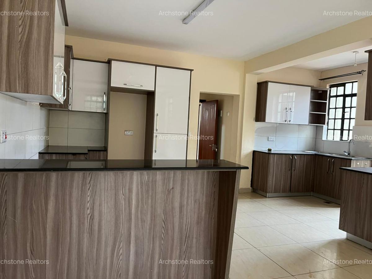 4 Bed Townhouse with En Suite in Kitisuru - 5