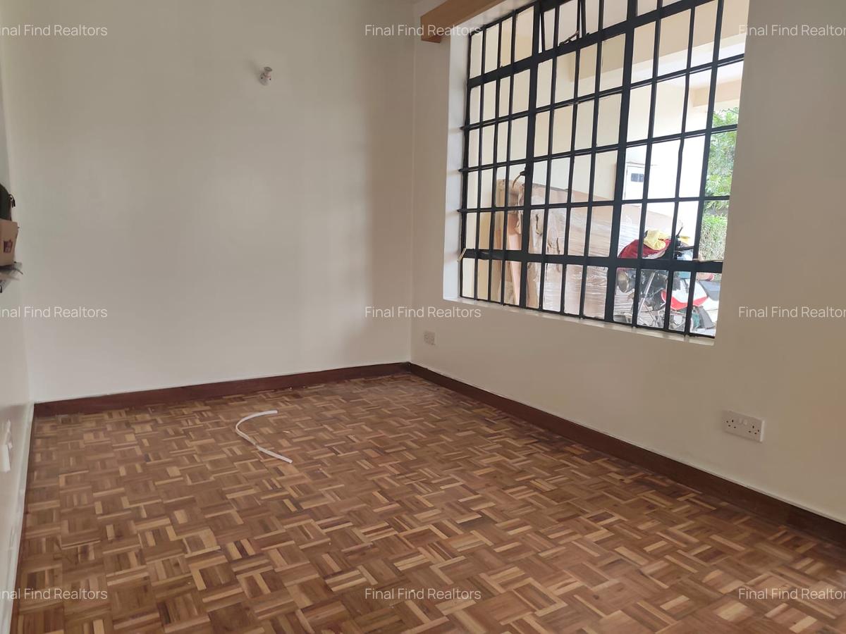 4 Bed Townhouse with En Suite in Kitisuru - 15