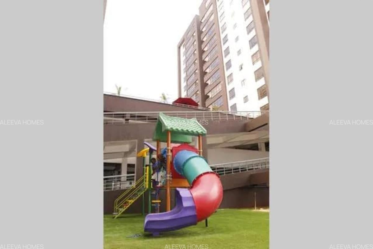 4 Bed Apartment with En Suite in Westlands Area - 8