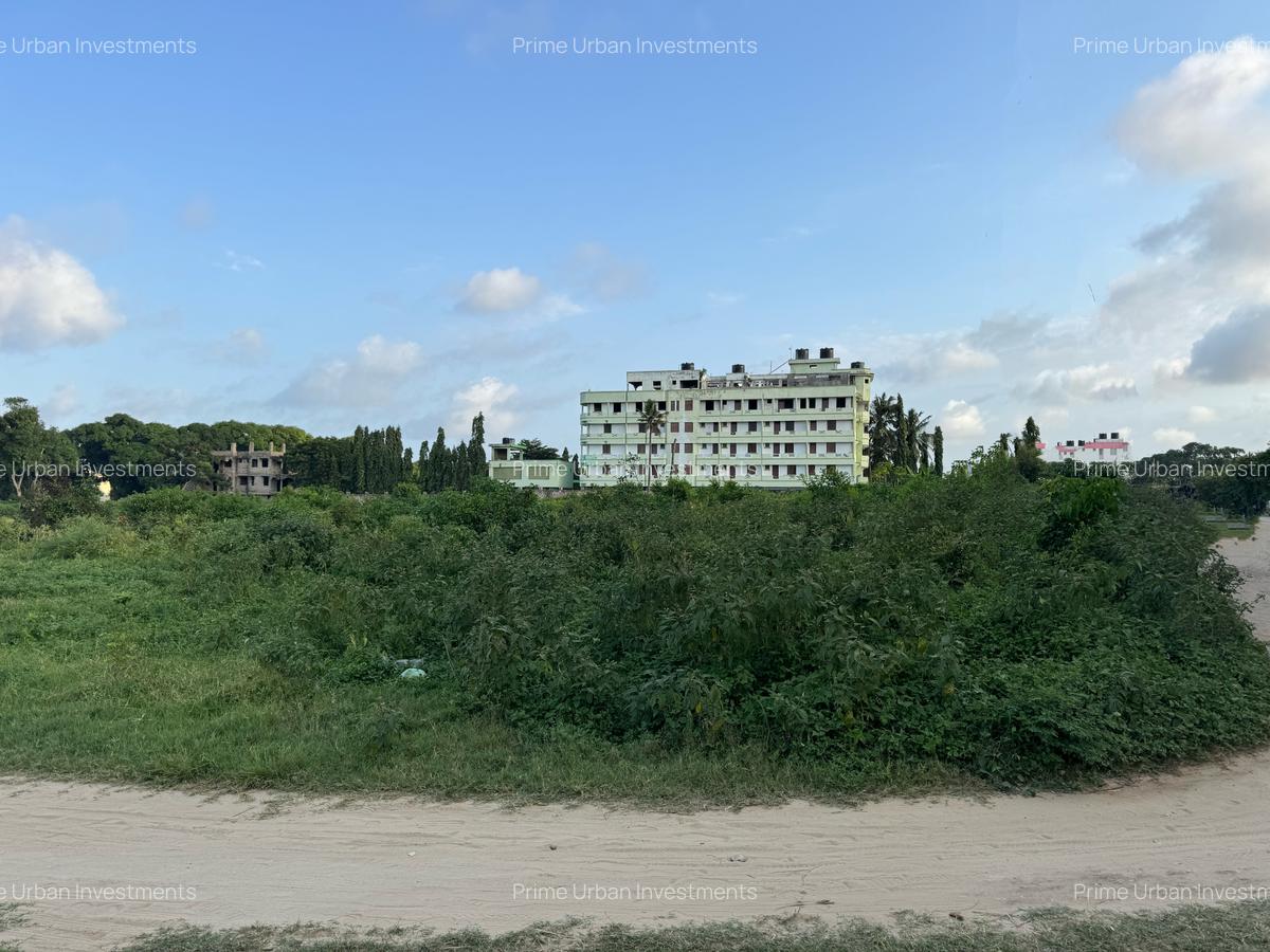 Land at Mombasa Malindi Highway - 13