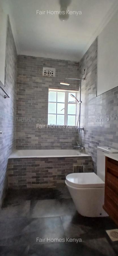 3 Bed House with En Suite at Lavington Green - 14