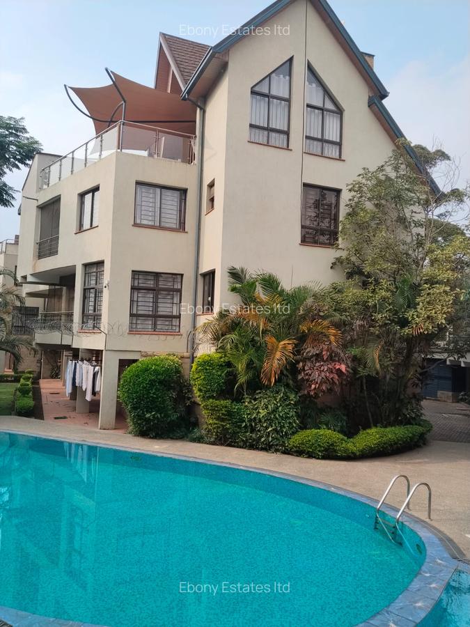 5 Bed Townhouse with En Suite in Lavington - 10