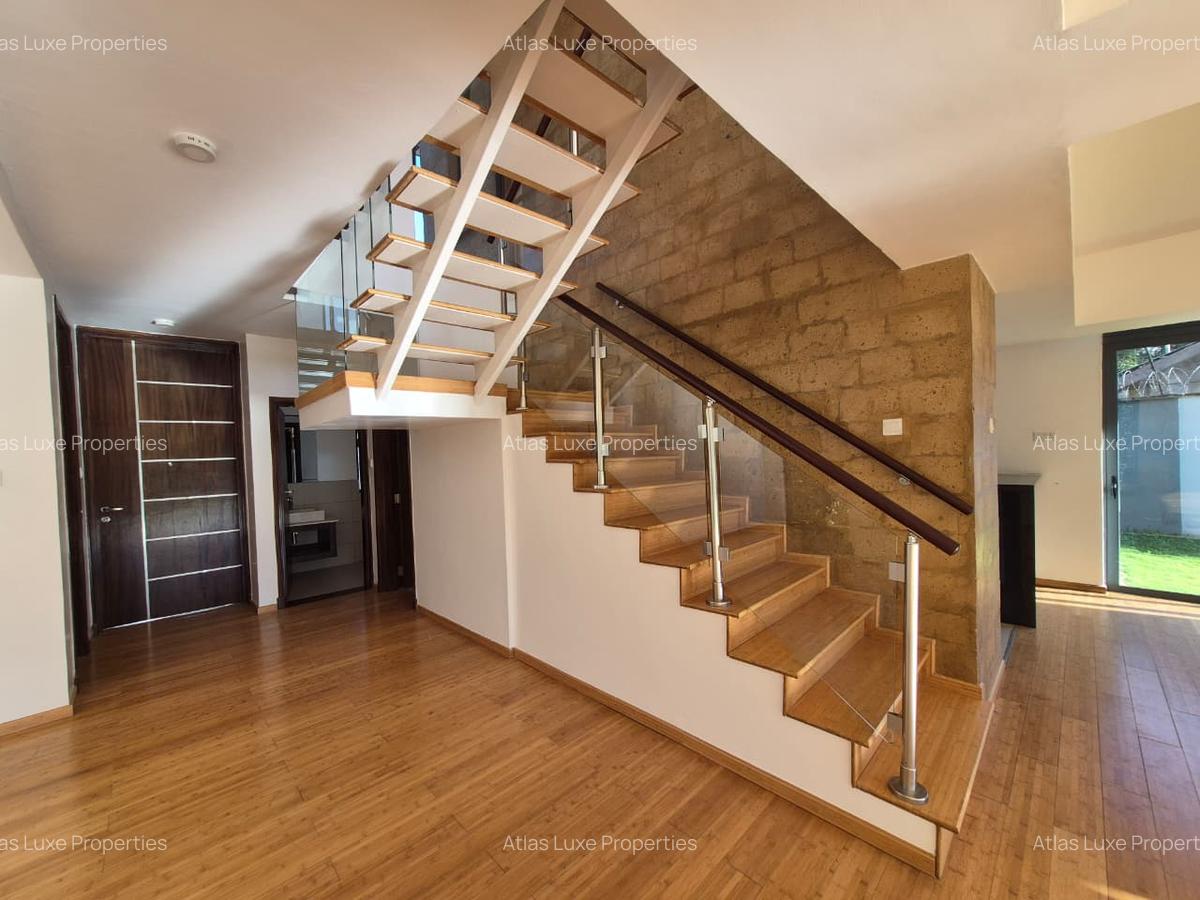 4 Bed Townhouse with En Suite in Garden Estate - 3