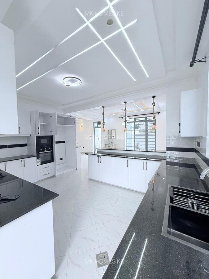 3 Bed House with En Suite at Mugutha - 8