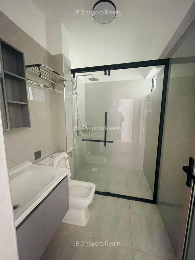 2 Bed Apartment with En Suite in Westlands Area - 4