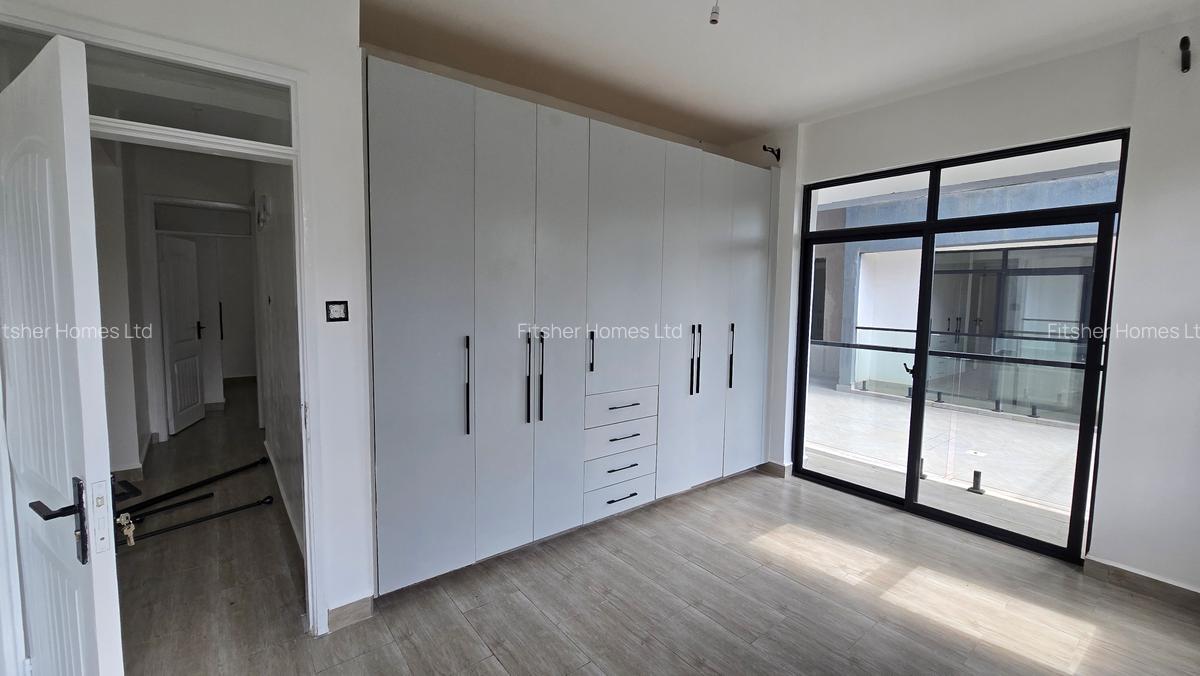 2 Bed Apartment with En Suite in Kitisuru - 17