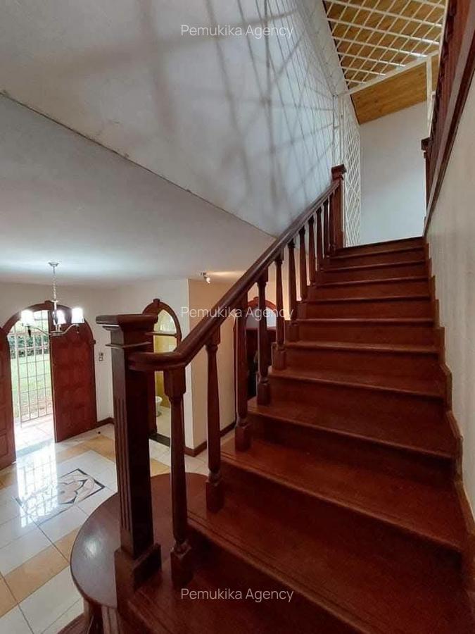 5 Bed Townhouse with En Suite in Rosslyn - 5