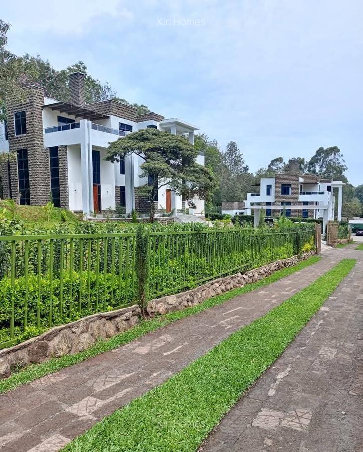 6 Bed Townhouse with En Suite in Karen - 1