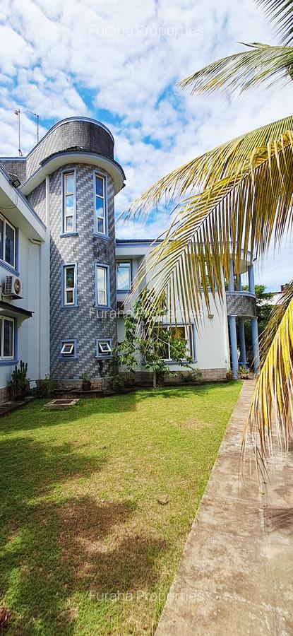5 Bed House with En Suite at Nyali - 3