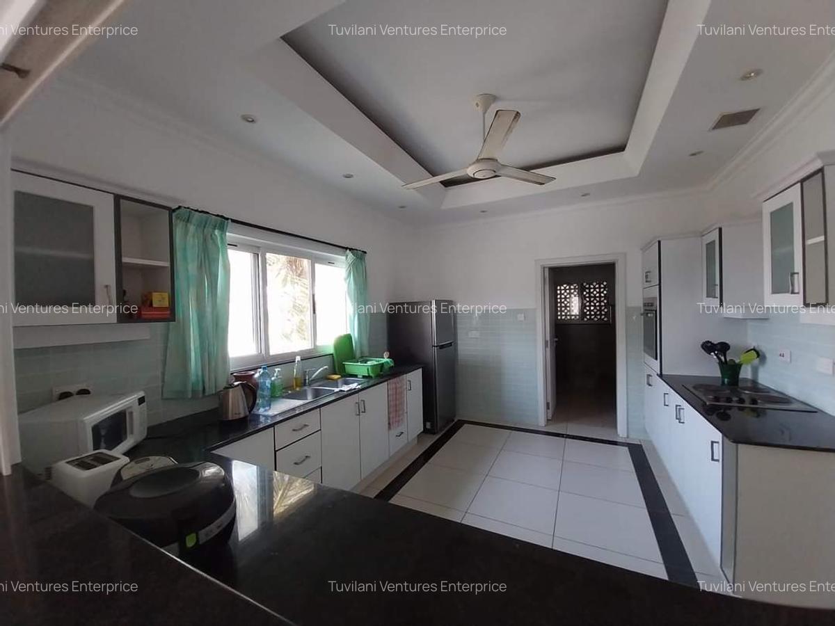 Serviced 3 Bed Apartment with En Suite at Nyali Mombasa - 5
