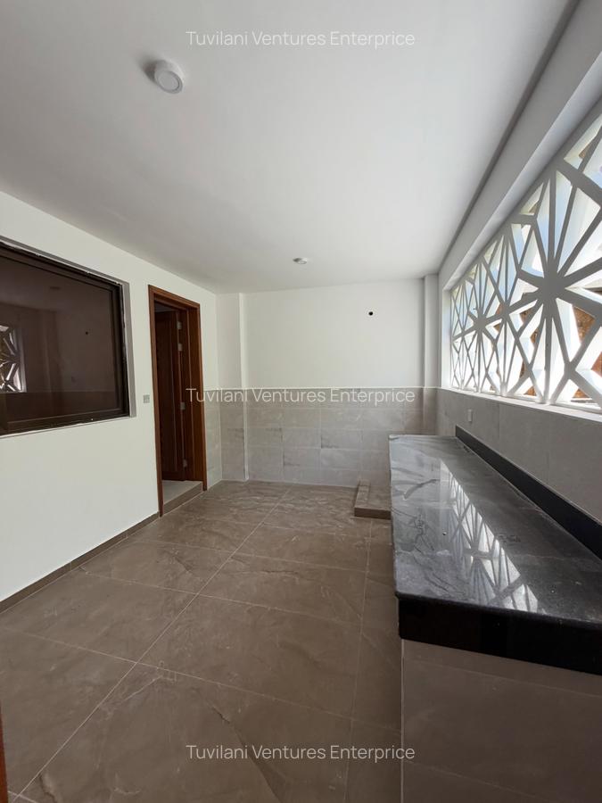 Serviced 3 Bed Apartment with En Suite at Nyali Mombasa - 10