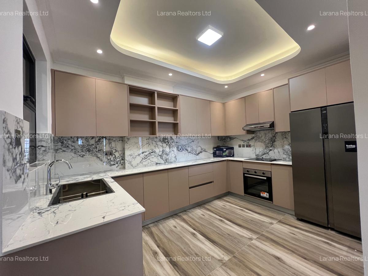 2 Bed Apartment with En Suite at Brookside Dr - 3