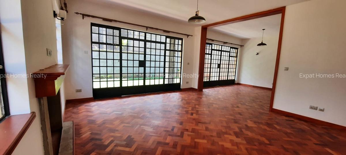 5 Bed Townhouse with En Suite in Lavington - 14