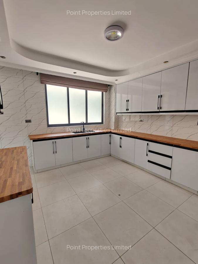 4 Bed Townhouse with En Suite in Karen - 6
