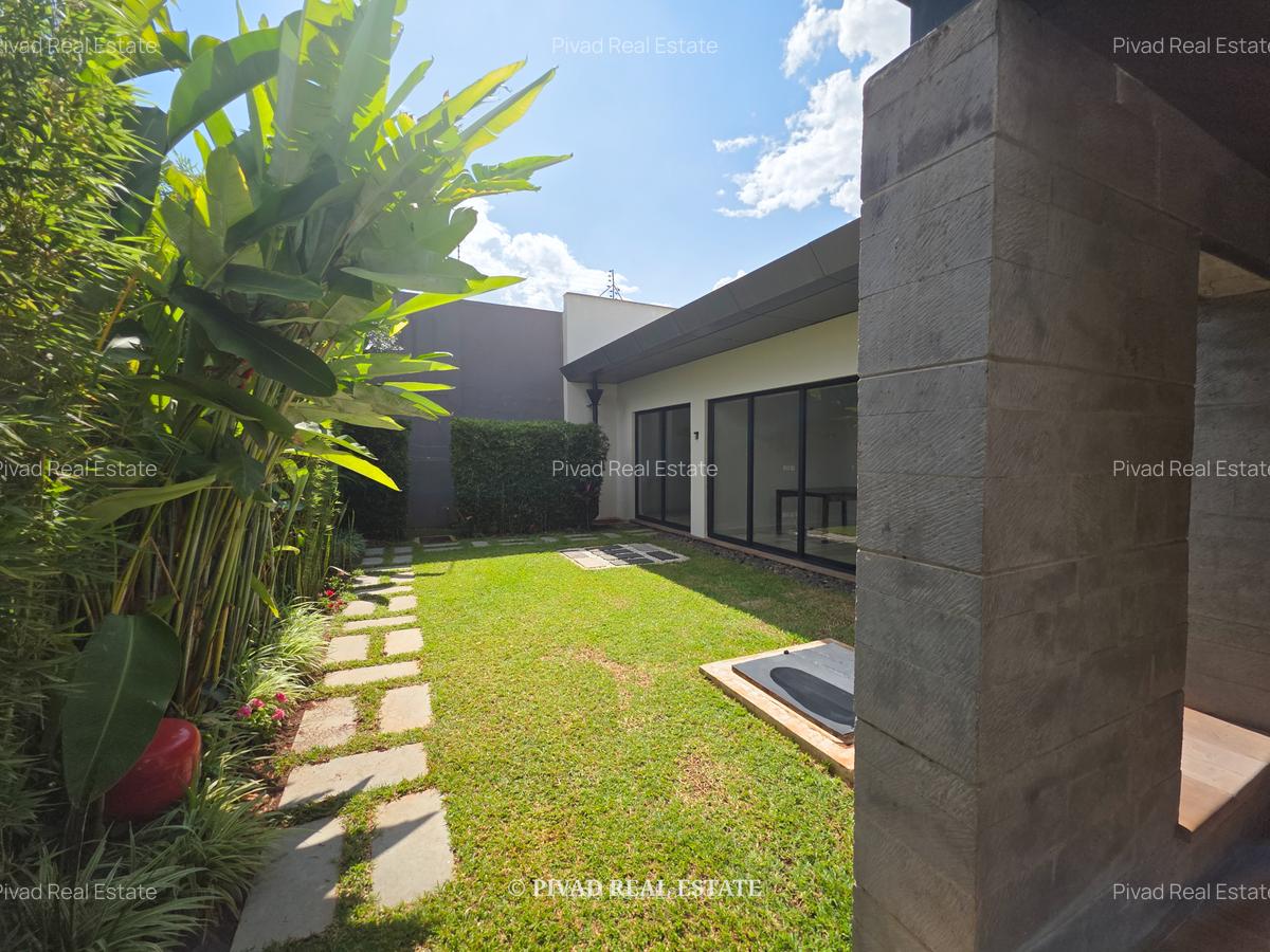 3 Bed Townhouse with Swimming Pool in Runda - 3
