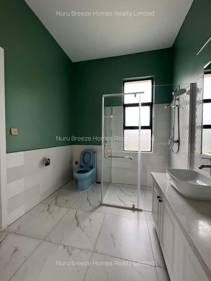 5 Bed Townhouse with En Suite in Karen - 12