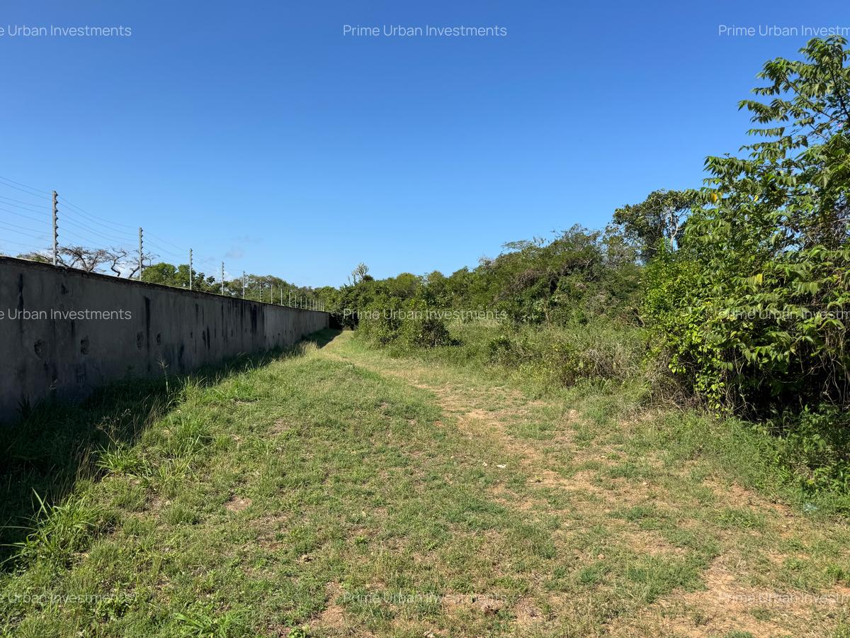 10.95 ac Land at Shanzu Beach - Overlooking Mtwapa Creek - 7