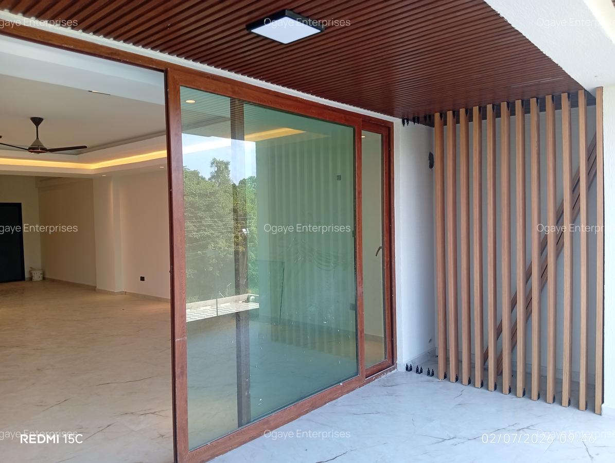 3 Bed Apartment with En Suite at Mt Kenya Road - 11