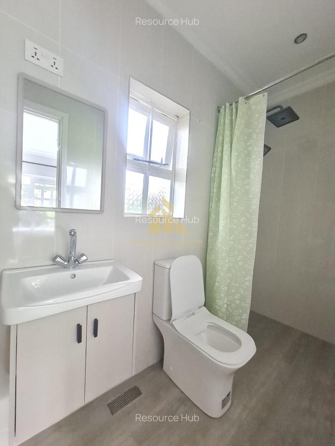 1 Bed House with En Suite at Karen - 9