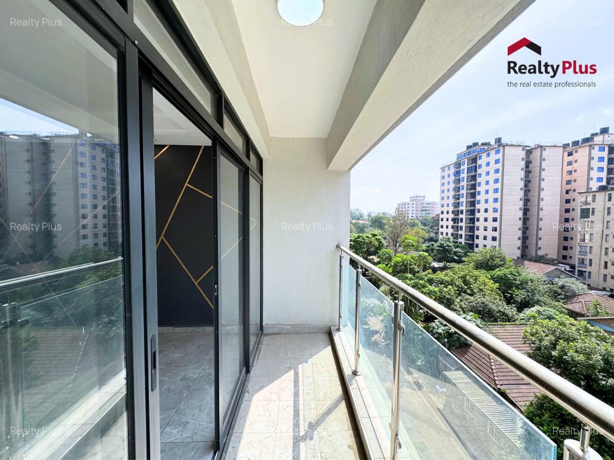 3 Bed Apartment with En Suite at Valley Arcade - 3