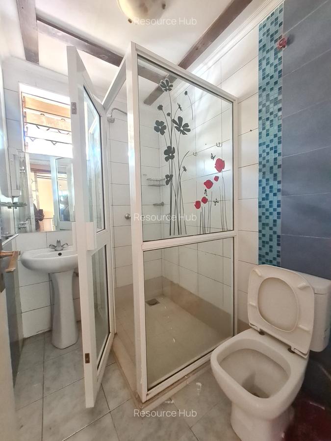 2 Bed House with Garden at Hardy Area - 13