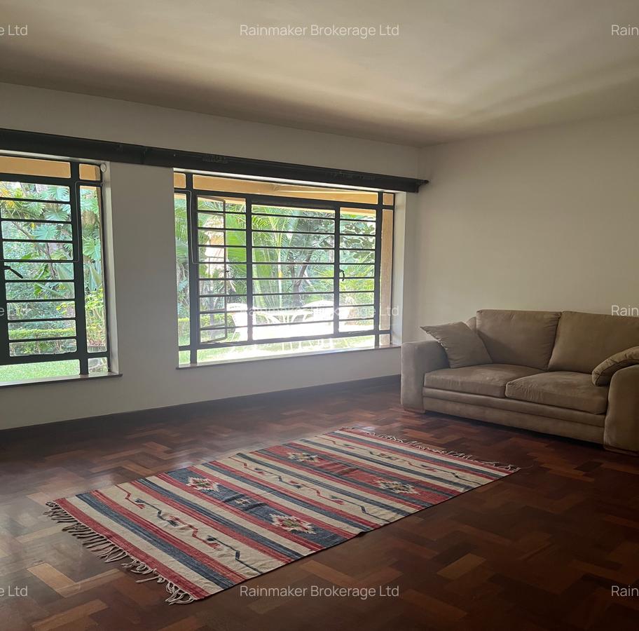 2 Bed House with En Suite at Tate Close - 2
