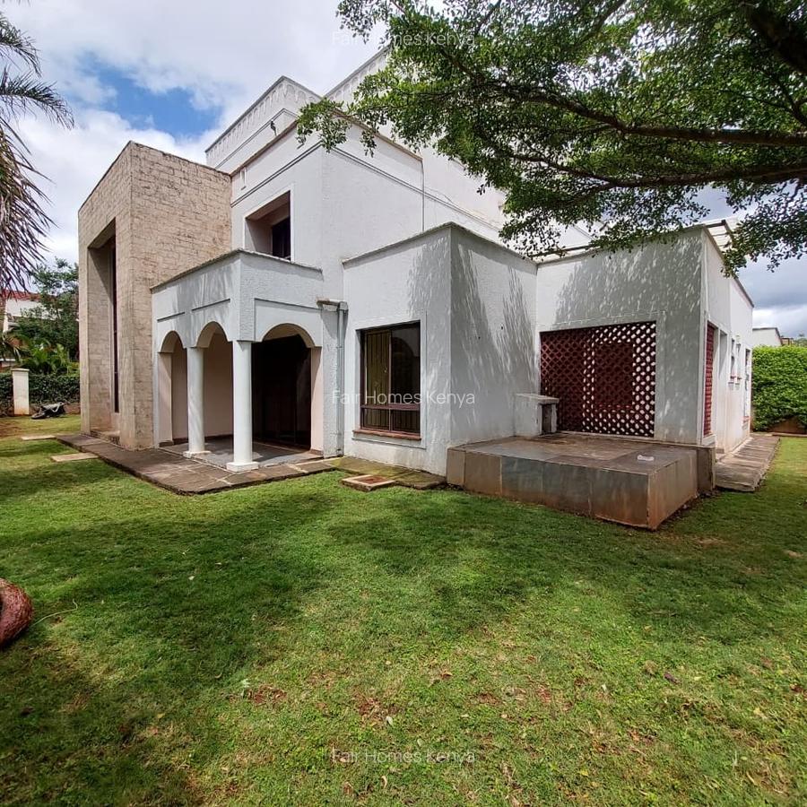 4 Bed Townhouse with En Suite at Maji Mazuri - 1