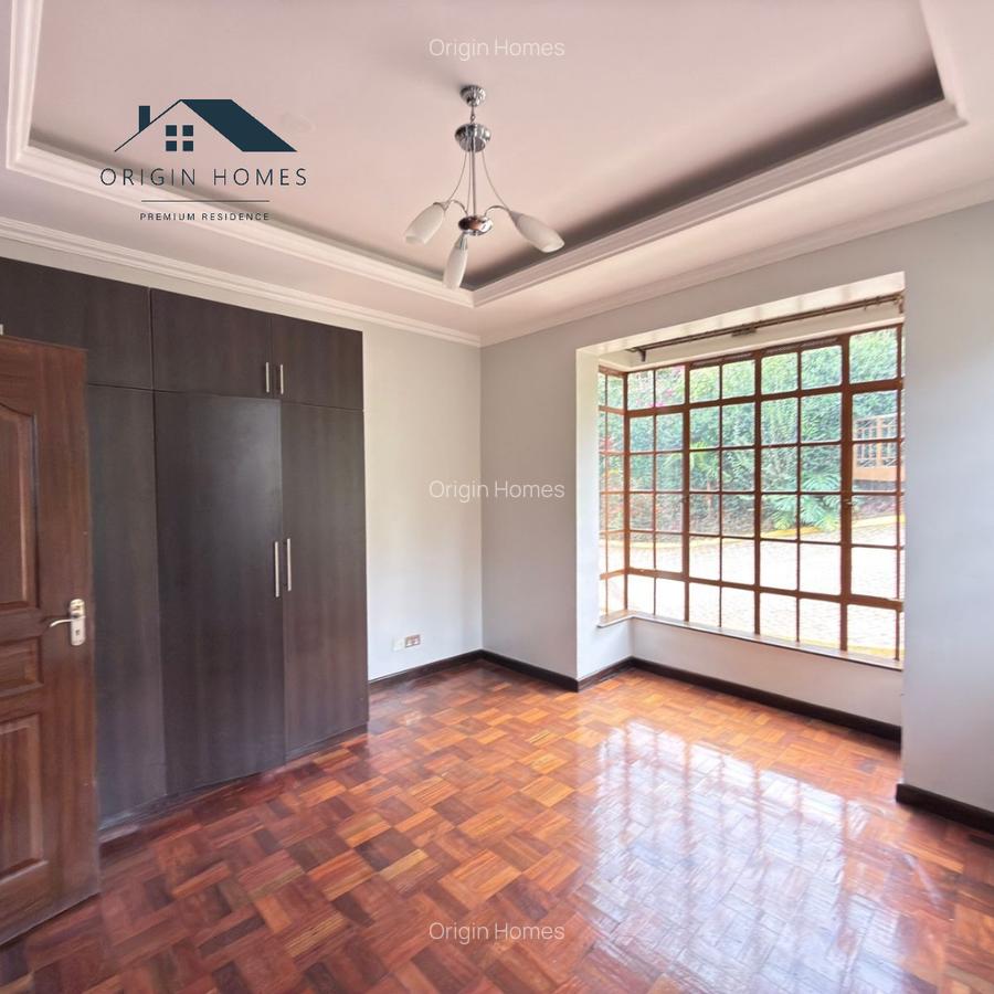 5 Bed Townhouse with En Suite at Rosslyn - 12
