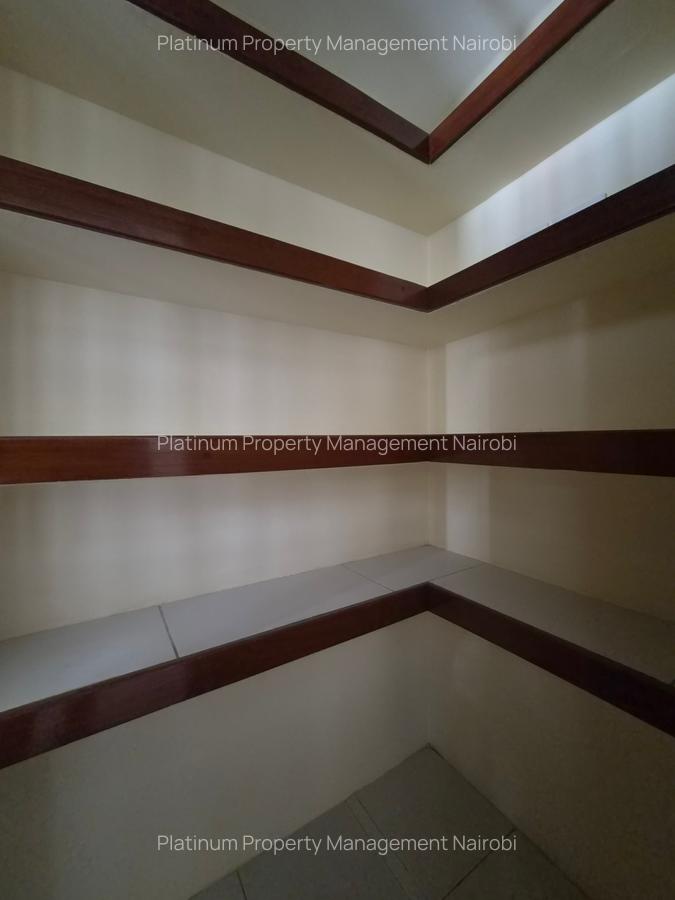 3 Bed Apartment with En Suite at Second Parklands - 7