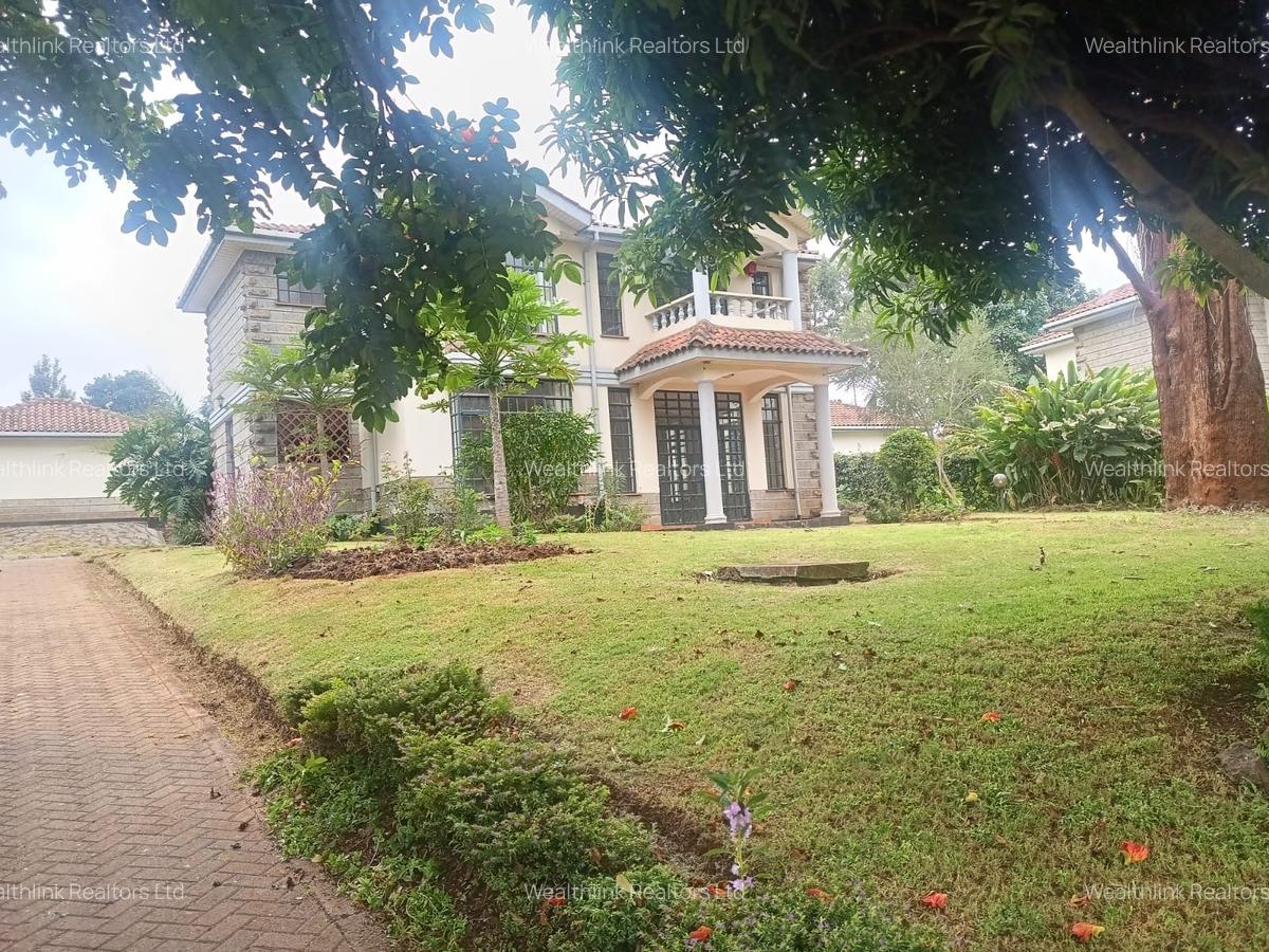 4 Bed Townhouse with En Suite at Redhill - 1